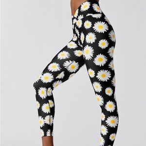 Year Of Ours Daisy Cross Front High Rise Veronica Leggings sz S